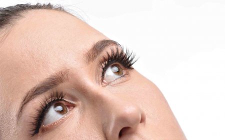 Achieving Flawless Lashes with Individual Lash Extensions