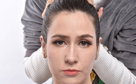 How to Achieve the Perfect Flutter at Home: The Ups and Downs of DIY Eyelash Extensions!